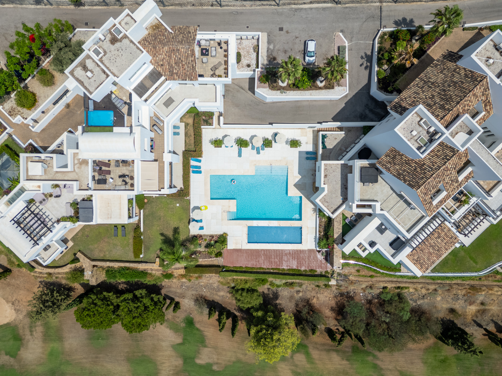 2 Bedroom Apartment in Benahavís - Photo 42