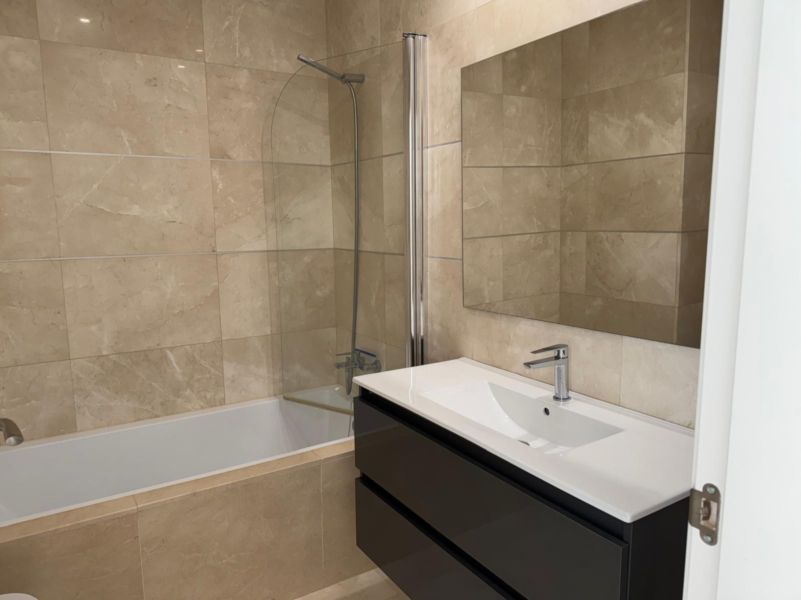 2 Bedroom Apartment in Casares - Photo 29