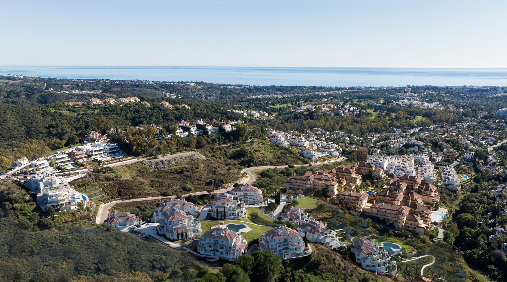 3 Bedroom Apartment in Marbella - Photo 3
