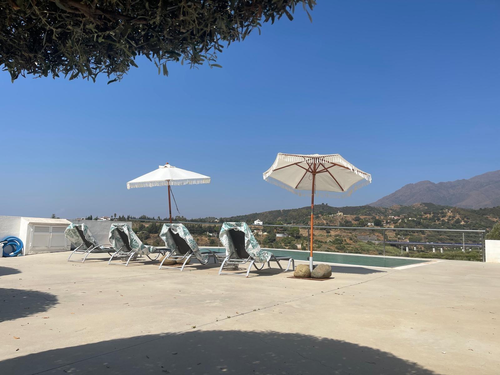 4 Bedroom Villa in Estepona - Photo 4