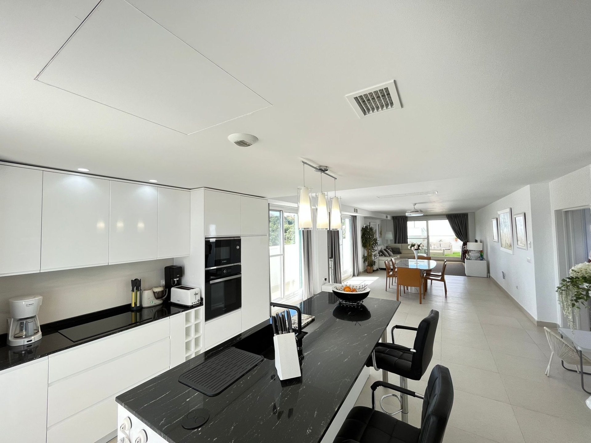 3 Bedroom Penthouse in Sotogrande - Photo 3