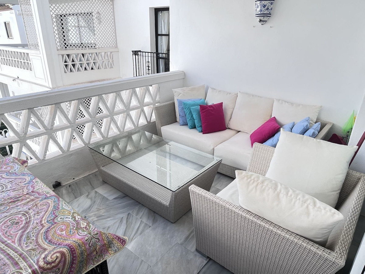 2 Bedroom Apartment in Marbella - Photo 21