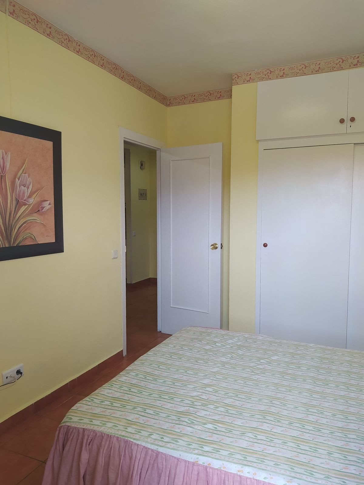 1 Bedroom Apartment in Torremolinos - Photo 3