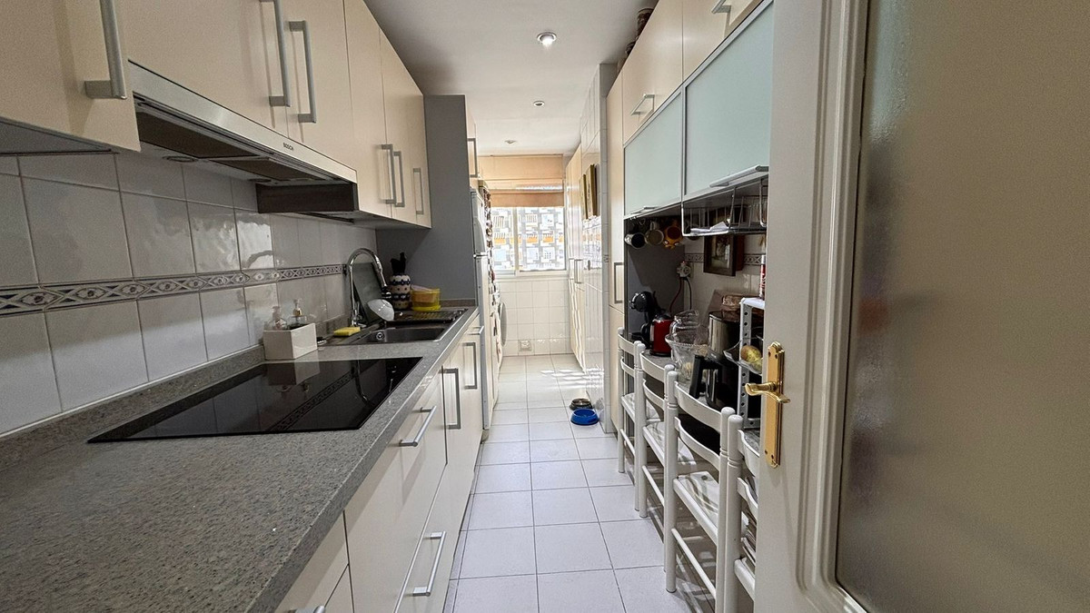 Apartamento com 4 quartos com vista mar em Málaga, Espanha – Foto 5