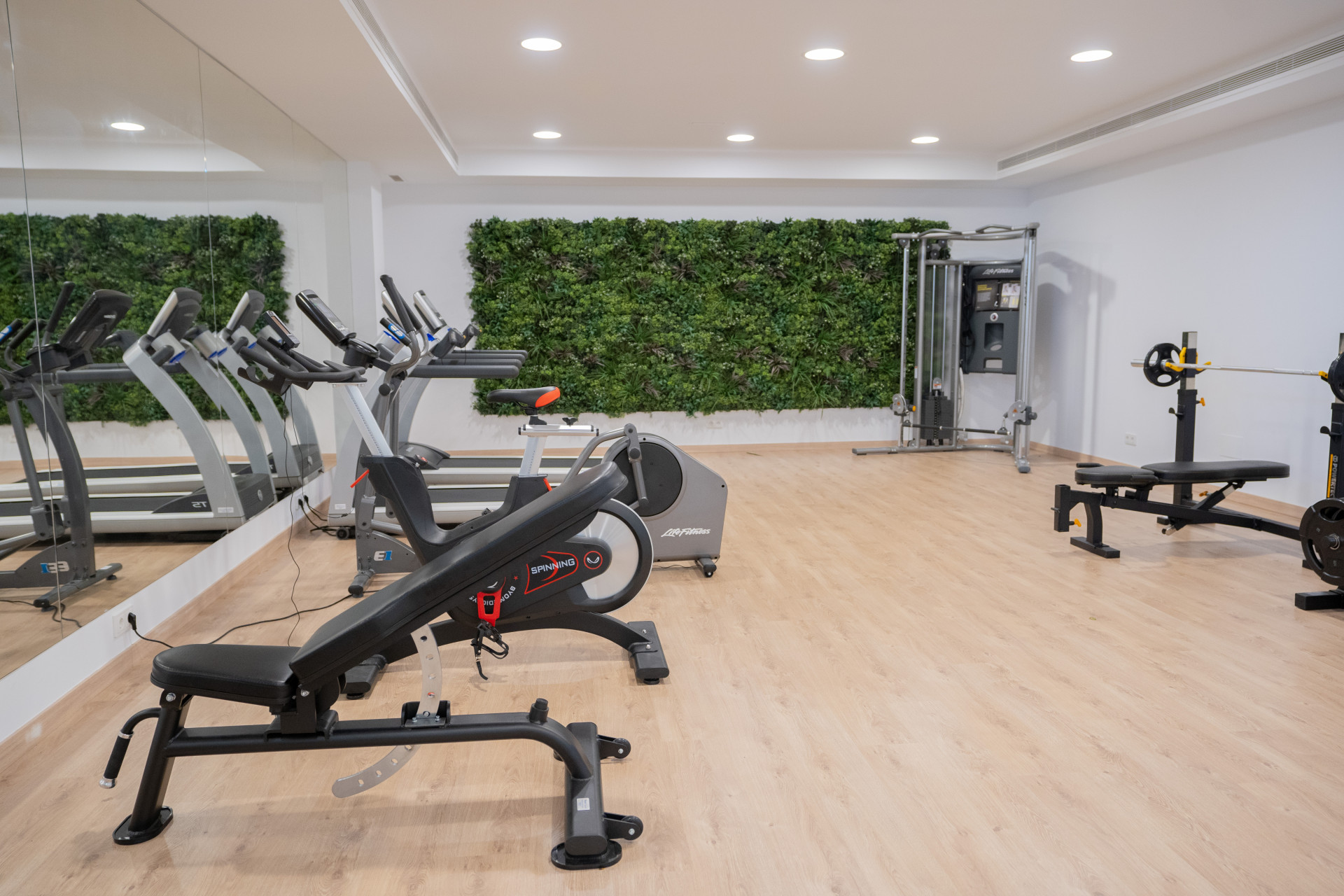 3 Bedroom Apartment in Marbella - Photo 24