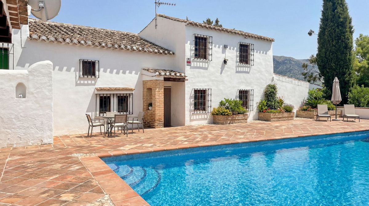 9 Bedroom Country house in Villanueva del Rosario - Photo 24