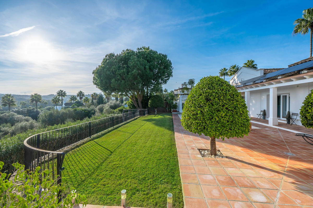 6 Bedroom Villa in Sotogrande - Photo 43