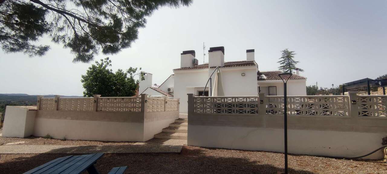 Local con piscina en Valencia – Foto 26