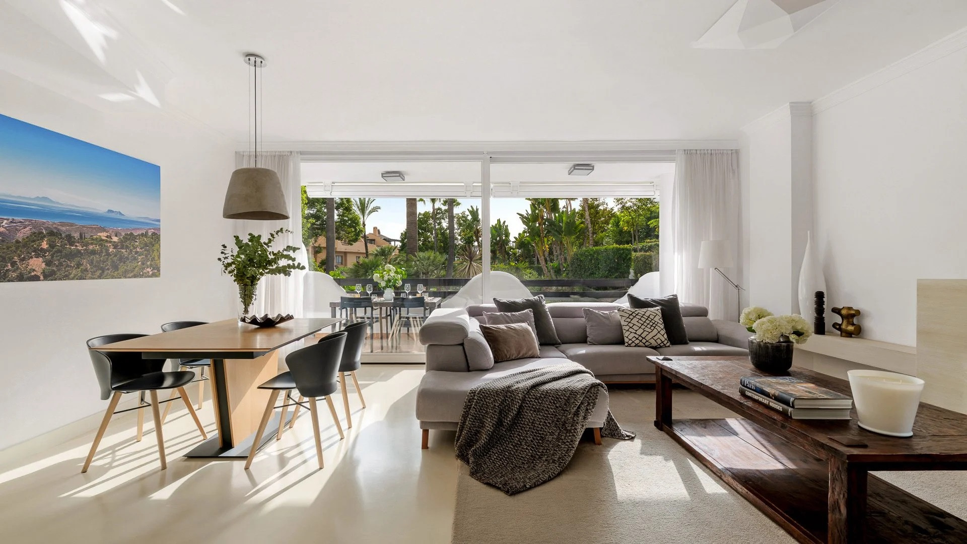 3 Bedroom Townhouse in Marbella - Photo 3