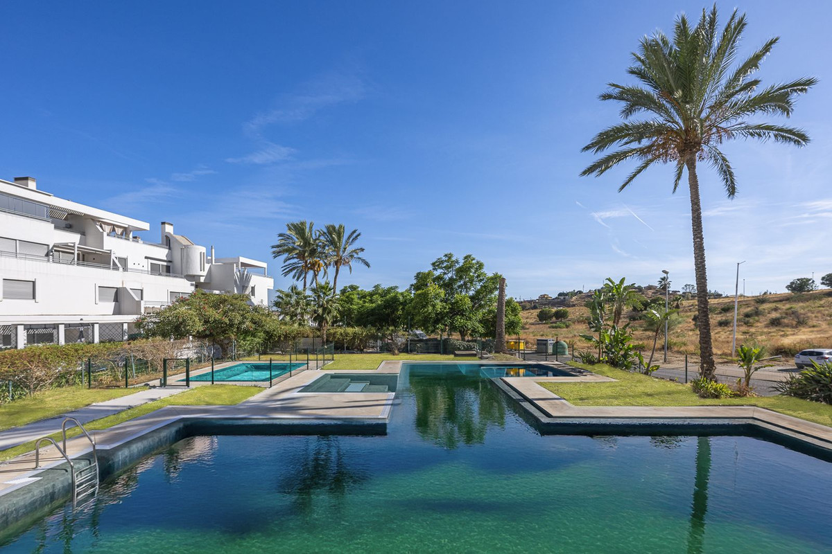 5 Bedroom Penthouse in Mijas - Photo 3