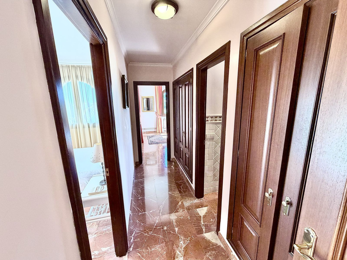 5 Bedroom Villa in Marbella - Foto 37