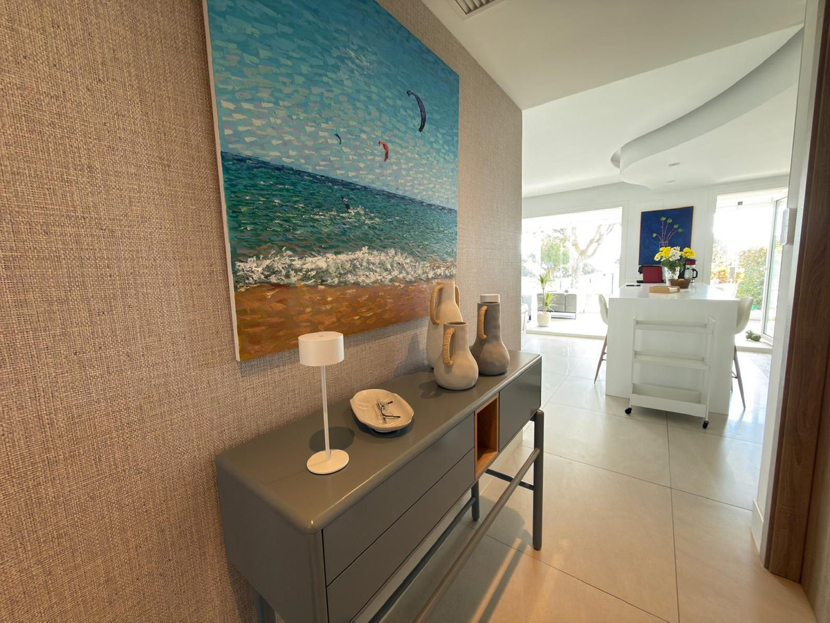 3 Bedroom Apartment in San Roque - Photo 6
