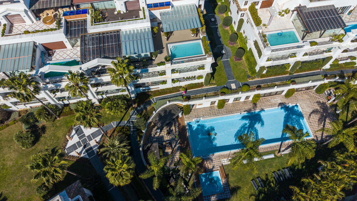 3 Bedroom Apartment in Estepona - Photo 33
