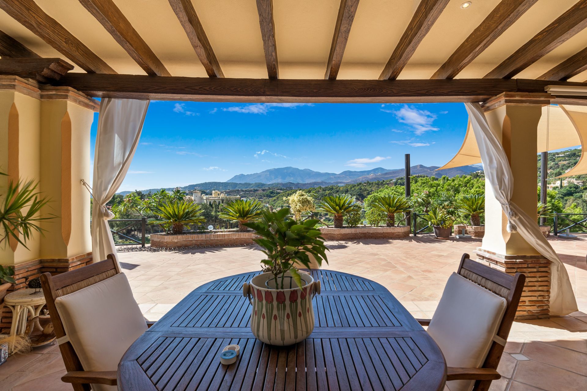 4 Bedroom Villa in Benahavís - Foto 16