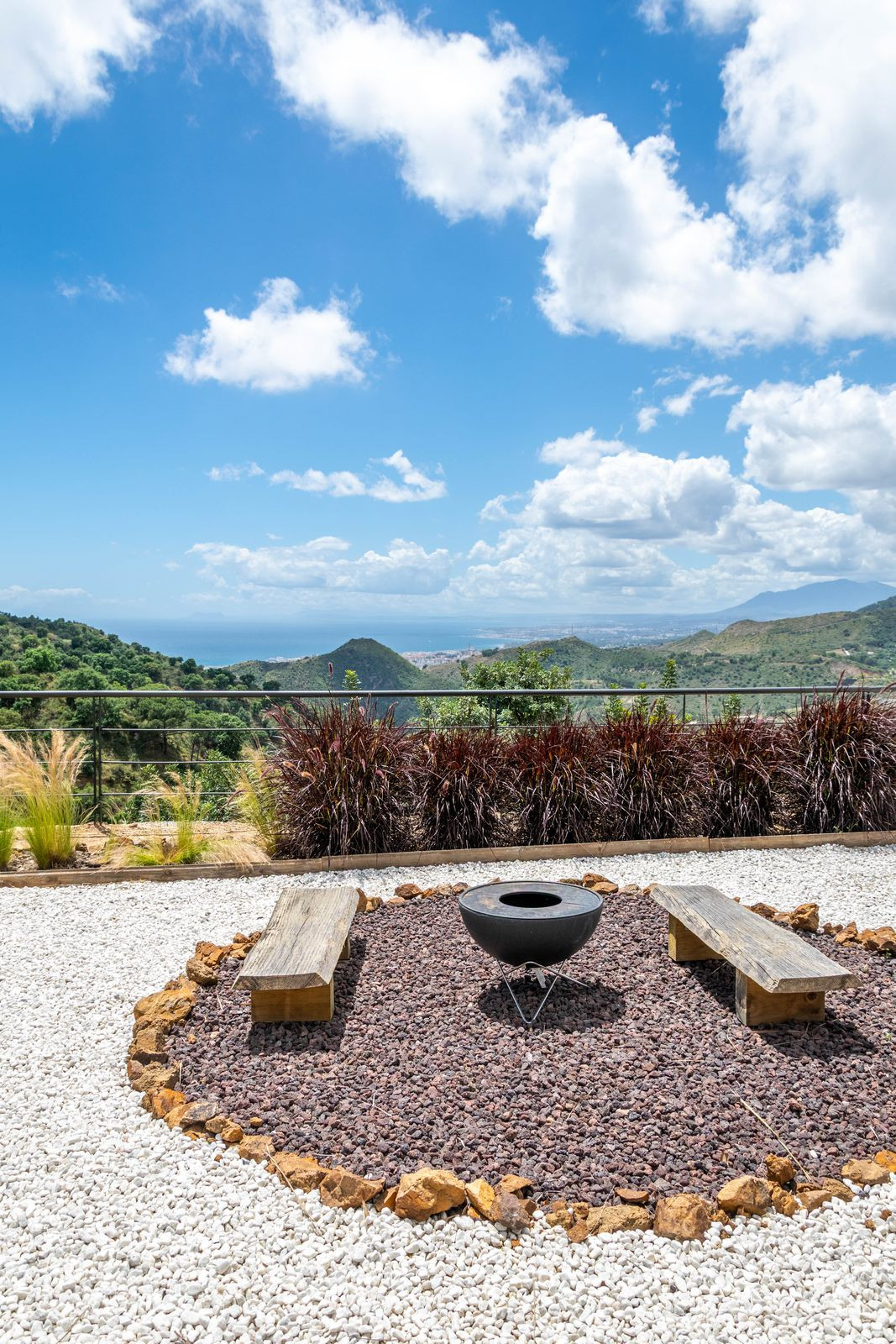 2 Bedroom Villa in Marbella - Photo 8