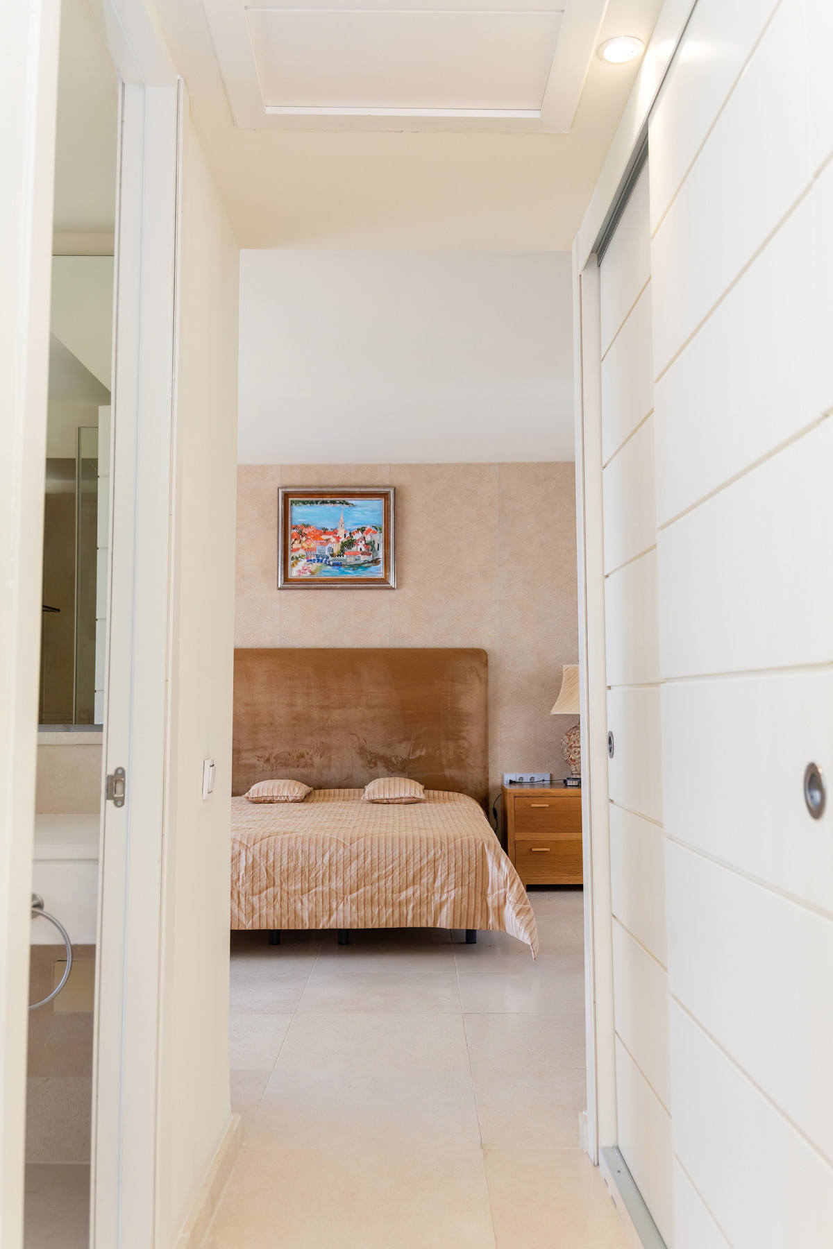 3 Bedroom Penthouse in Benahavís - Photo 20
