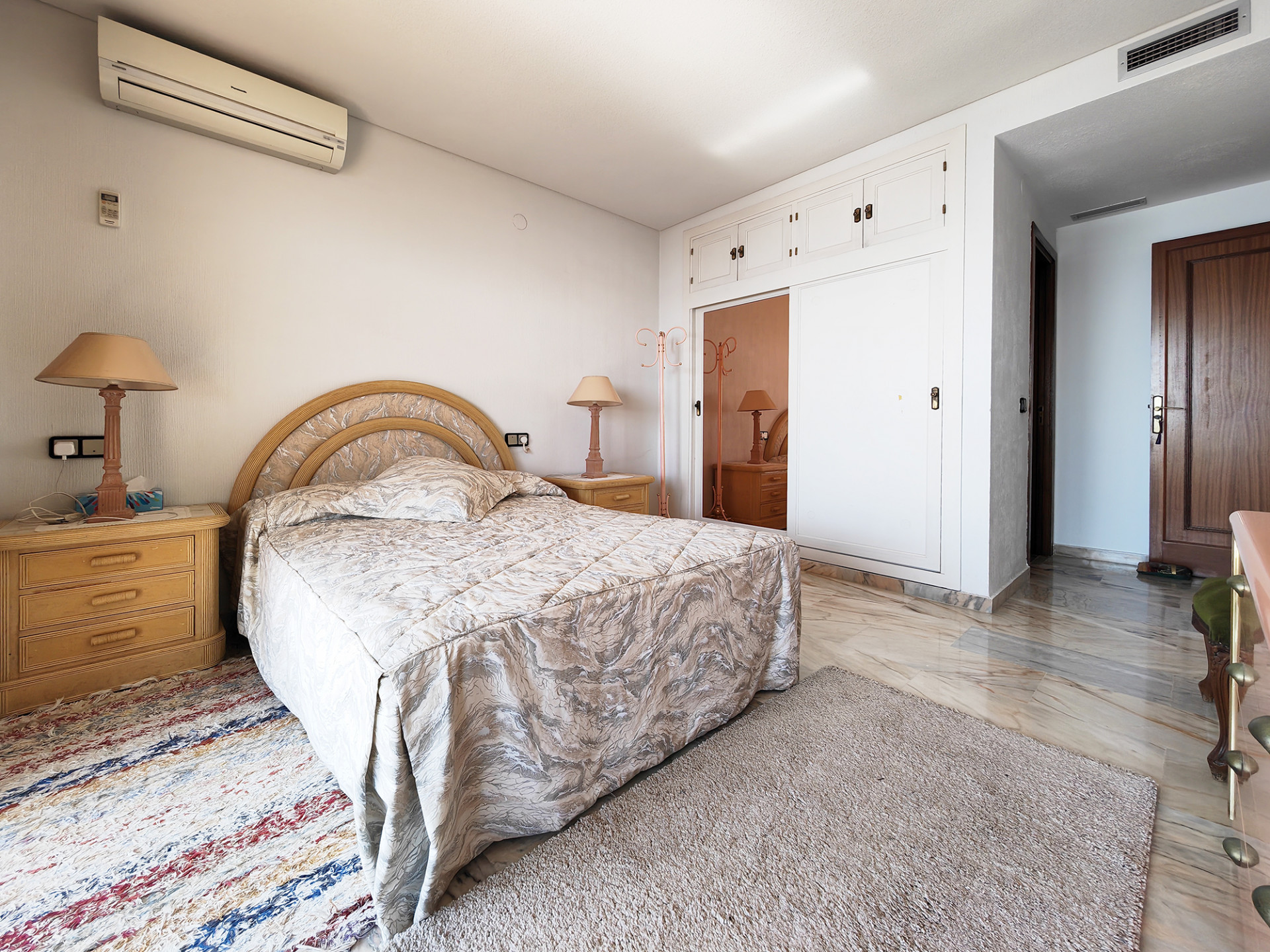 5 Bedroom Apartment in Fuengirola - Photo 12