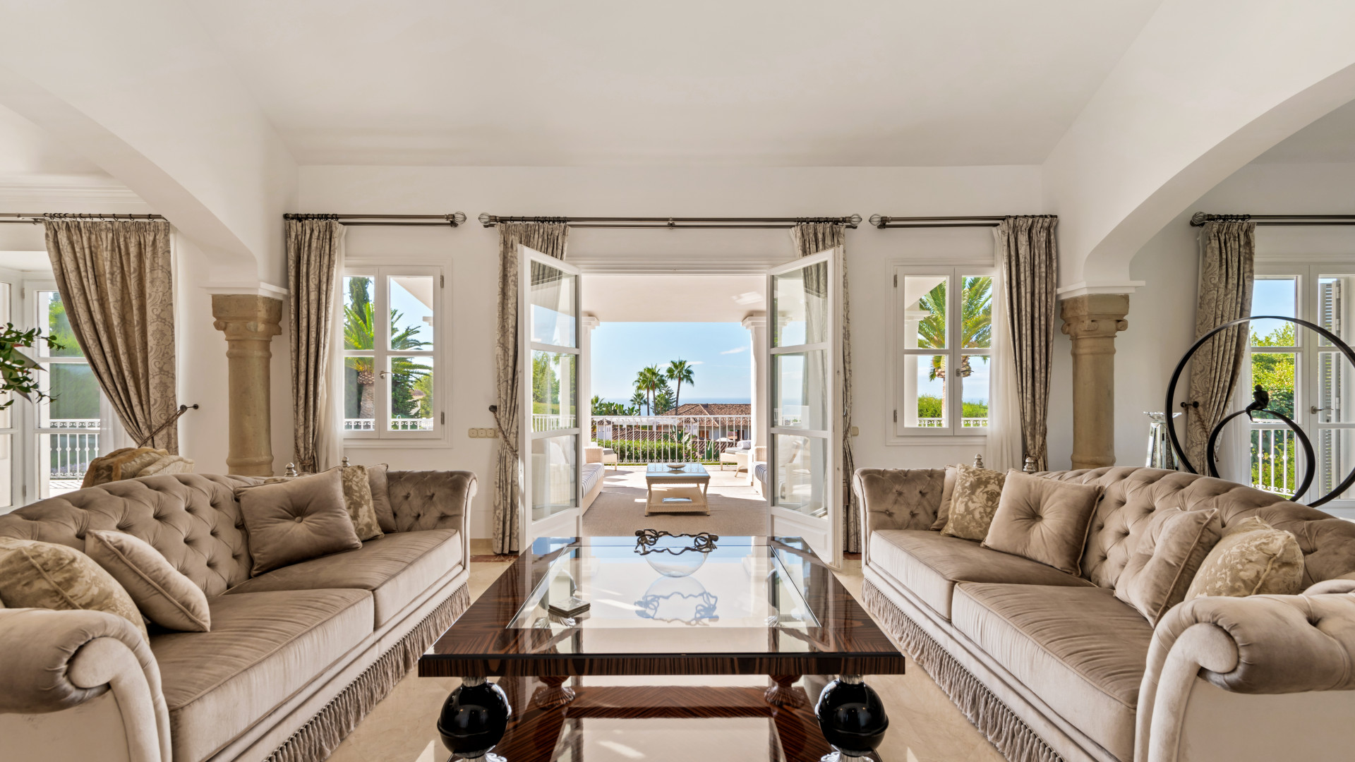 7 Bedroom Villa in Marbella - Photo 3