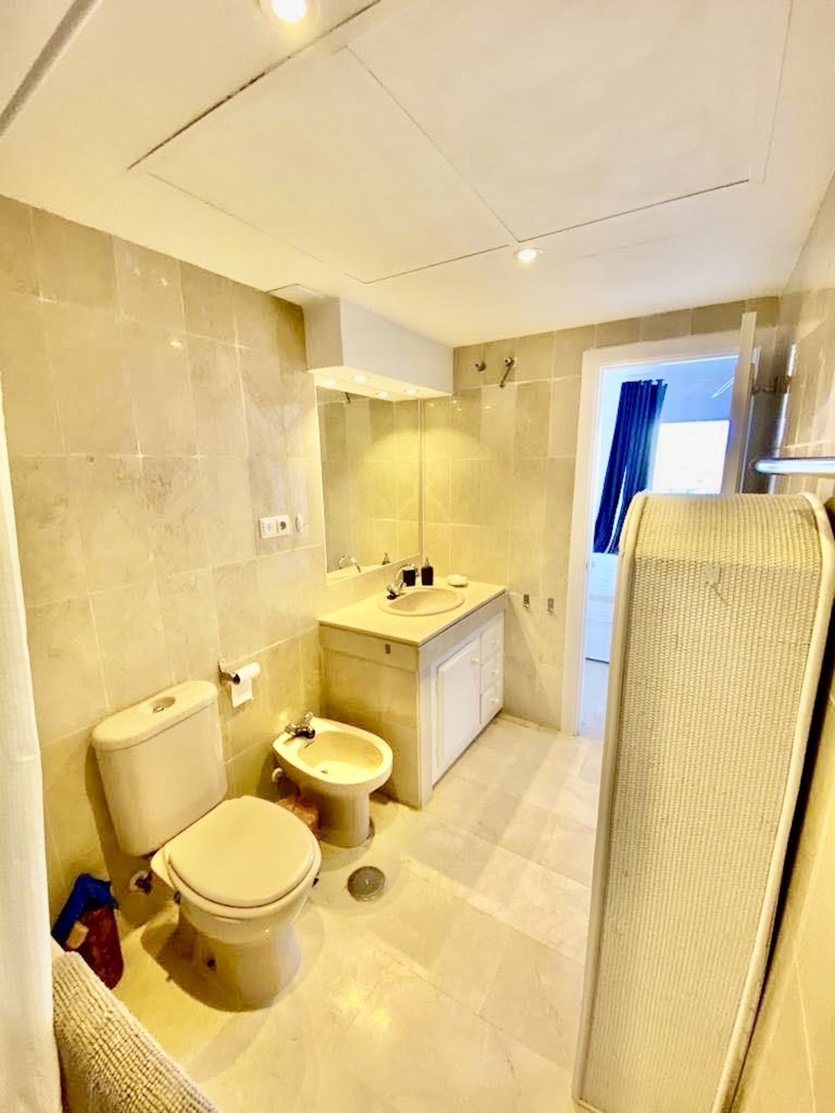 1 Bedroom Penthouse in Estepona - Photo 9