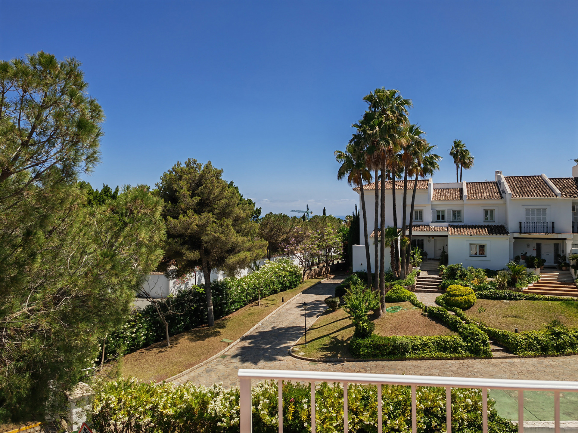 4 Bedroom Townhouse in Benahavís