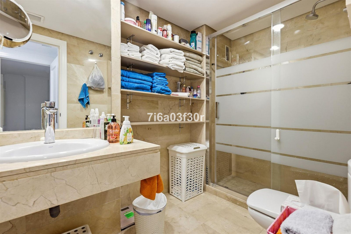 2 Bedroom Apartment in Marbella - Photo 9