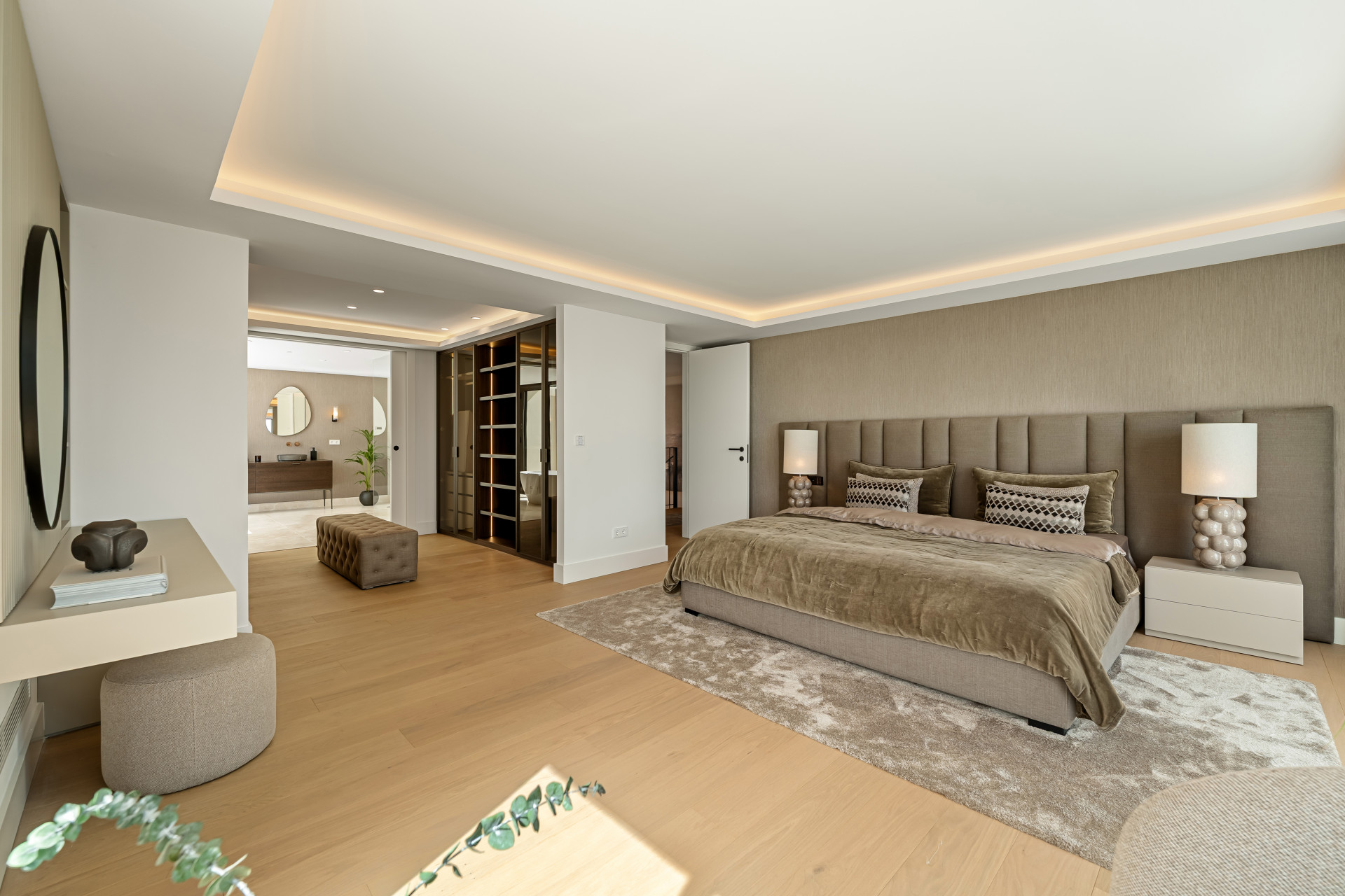 5 Bedroom Villa in Marbella - Photo 27