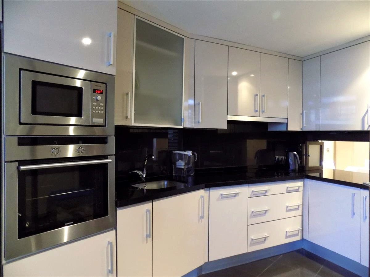 3 Bedroom Penthouse in Estepona - Foto 11