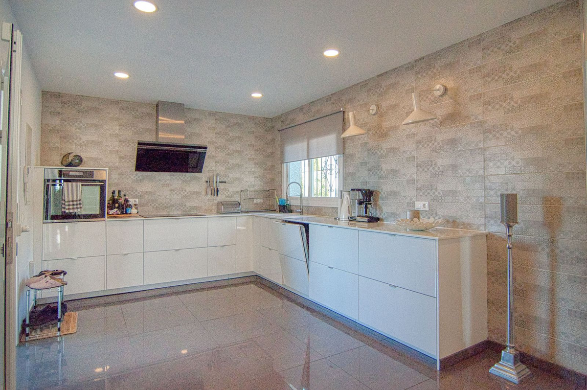 4 Bedroom Villa in Benalmádena - Foto 19