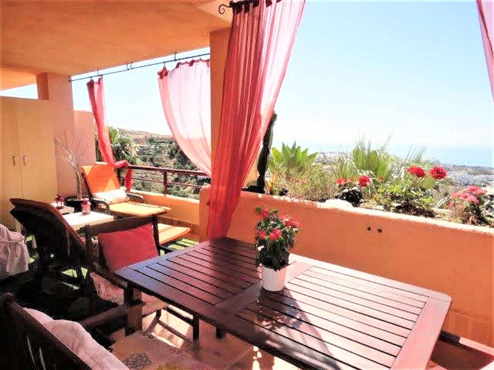 2 Bedroom Apartment in Mijas - Foto 2