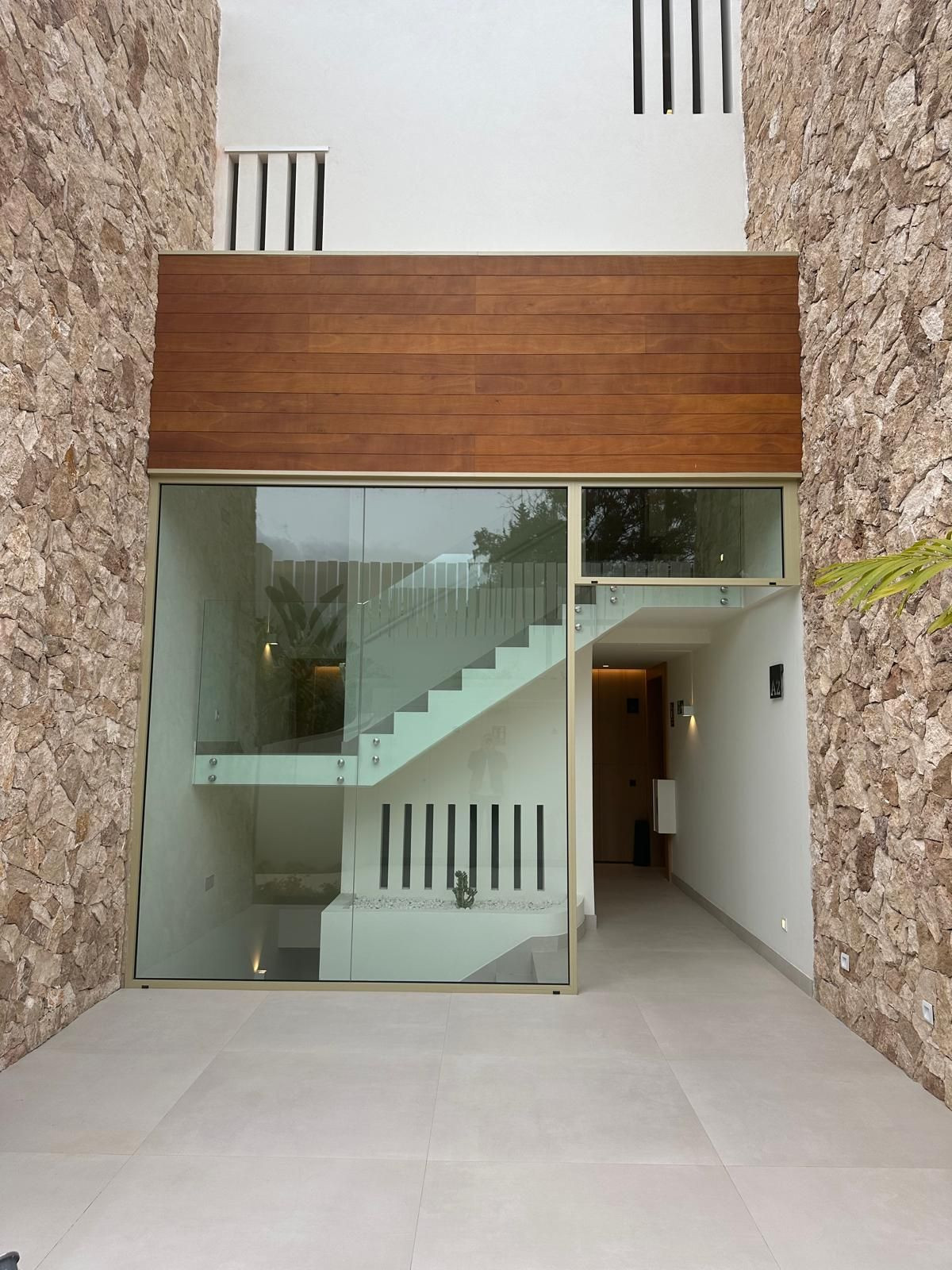 2 Bedroom Apartment in Marbella - Photo 37