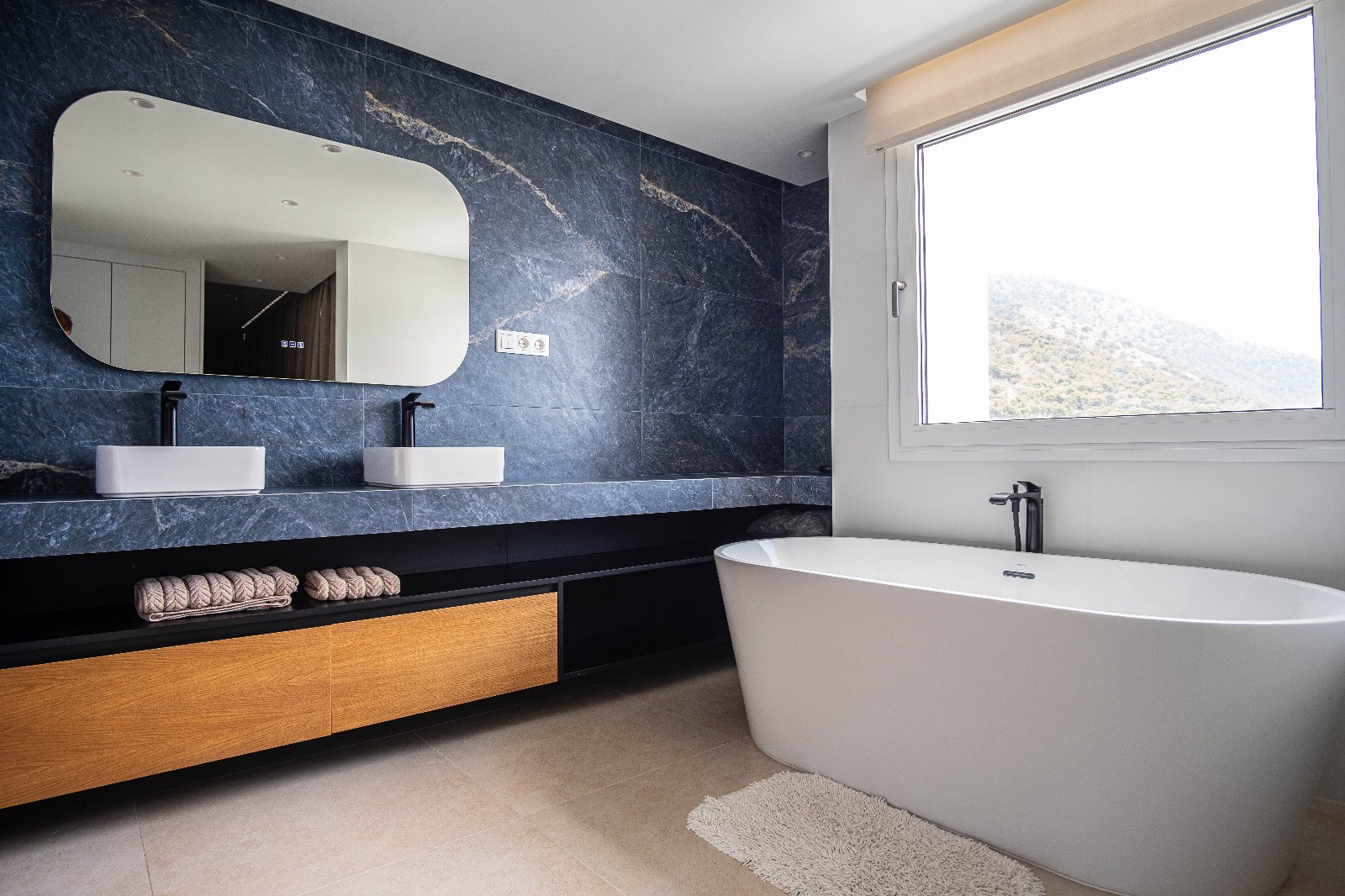 6 Bedroom Villa in Mijas - Photo 20