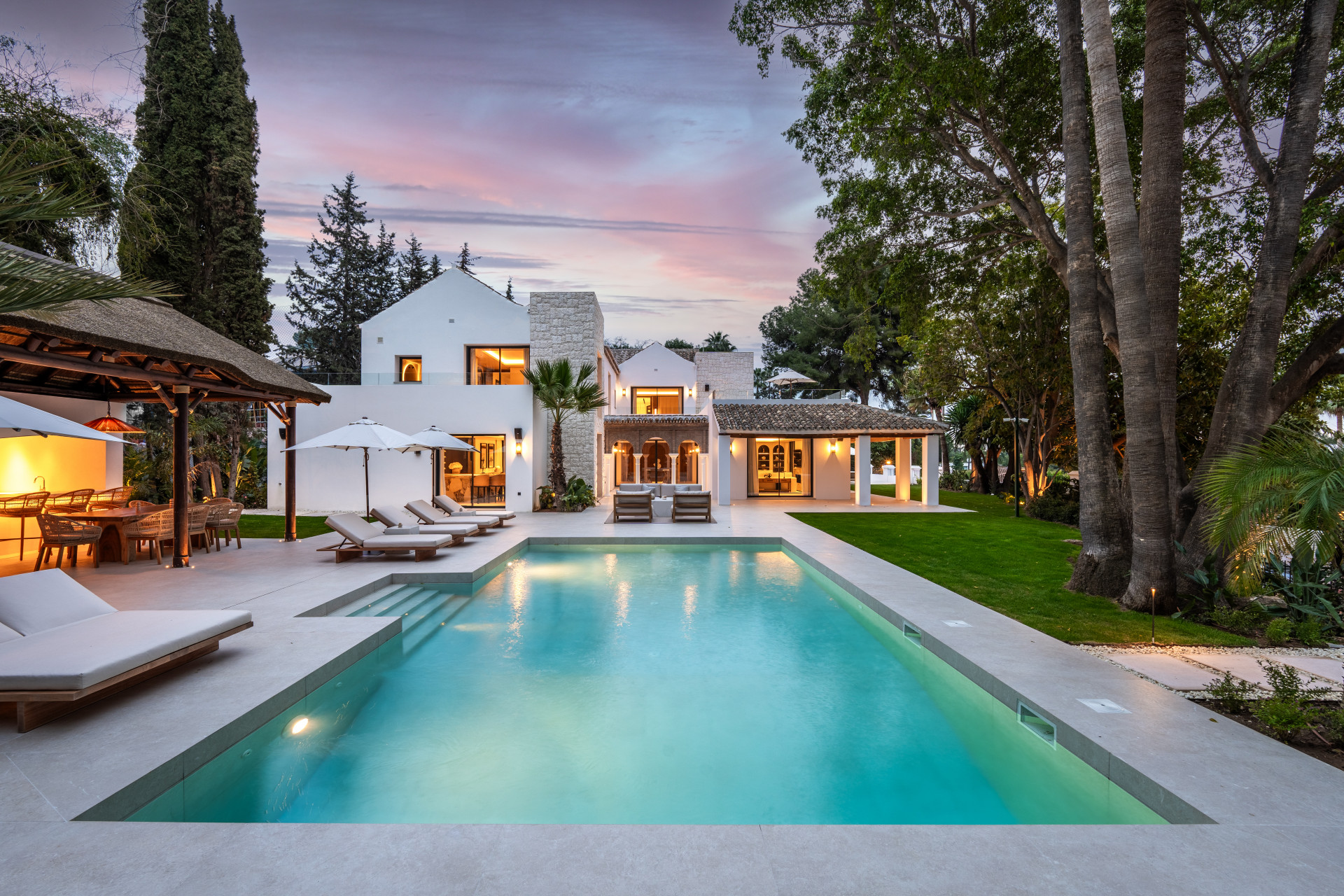 Villa in Nueva Andalucia