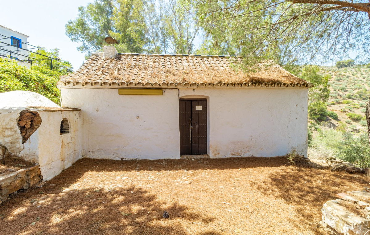 11 Bedroom Country house in Guaro - Photo 36