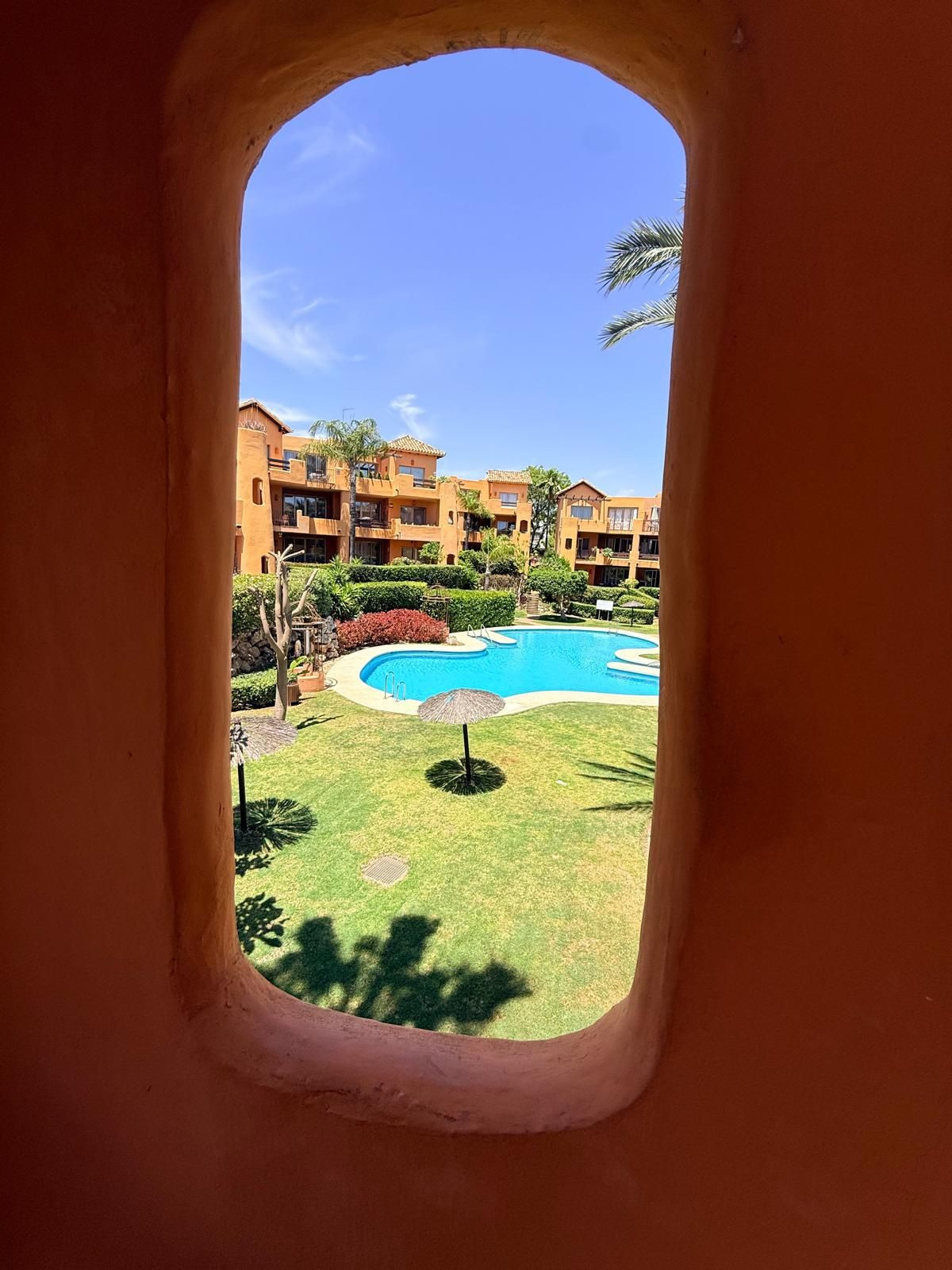 2 Bedroom Apartment in Estepona - Photo 12