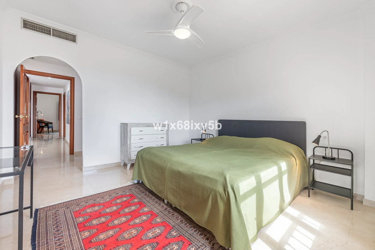 2 Bedroom Apartment in Manilva - Foto 23