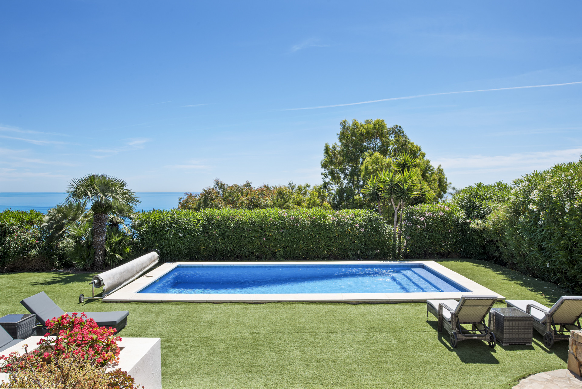 4 Bedroom Villa in La Duquesa - Photo 2