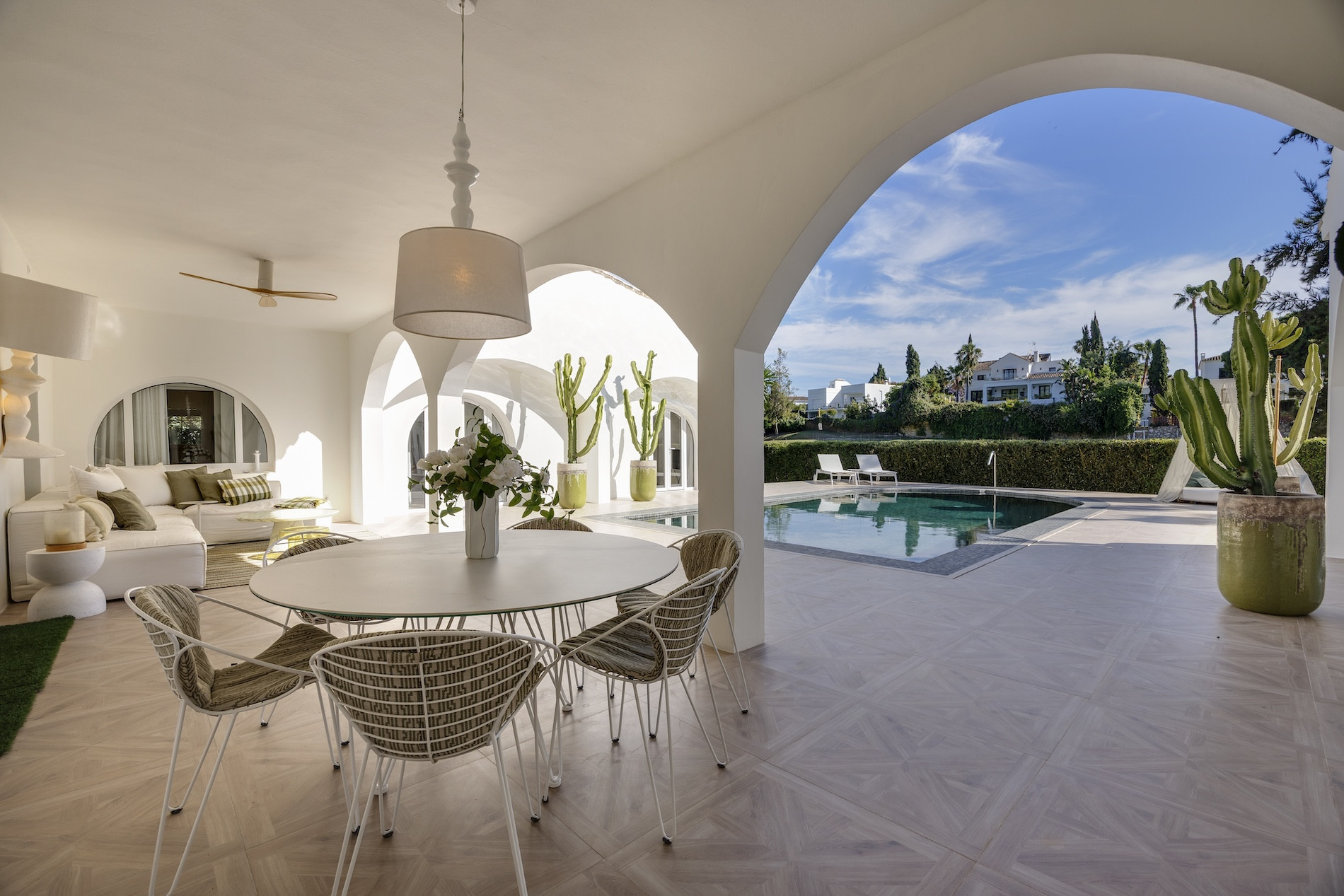5 Bedroom Villa in San Pedro de Alcántara - Photo 9