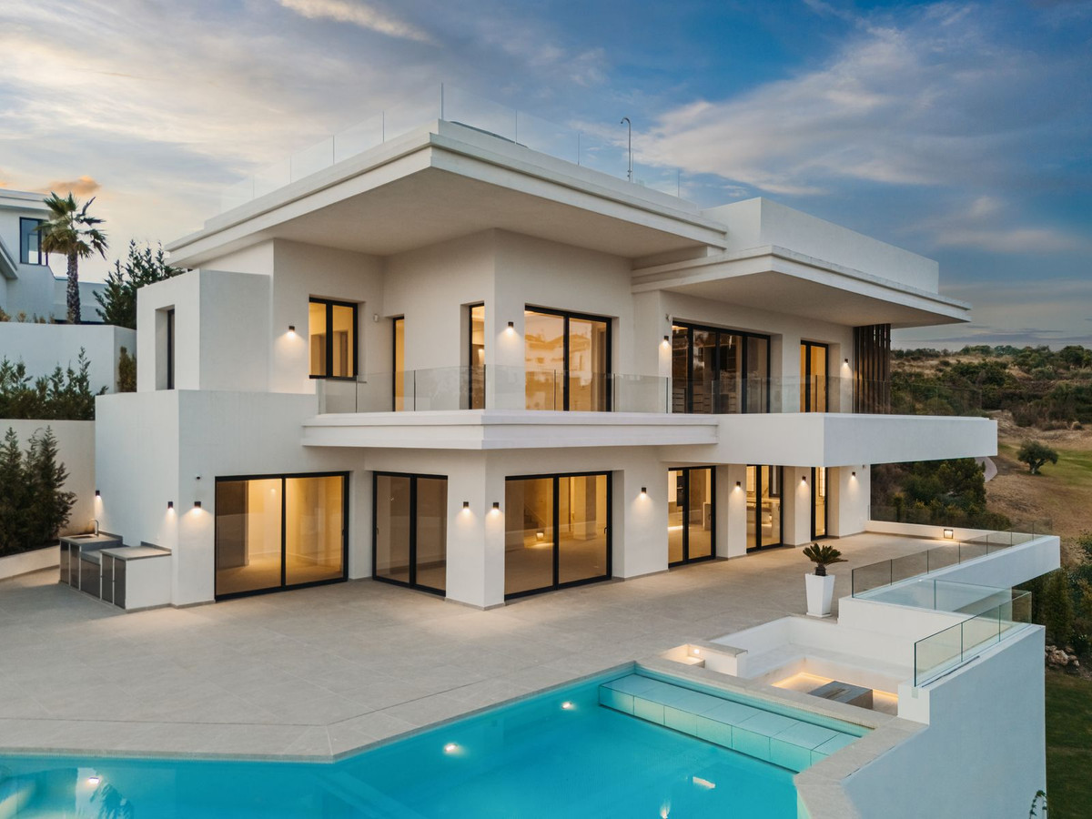 Villa in Estepona