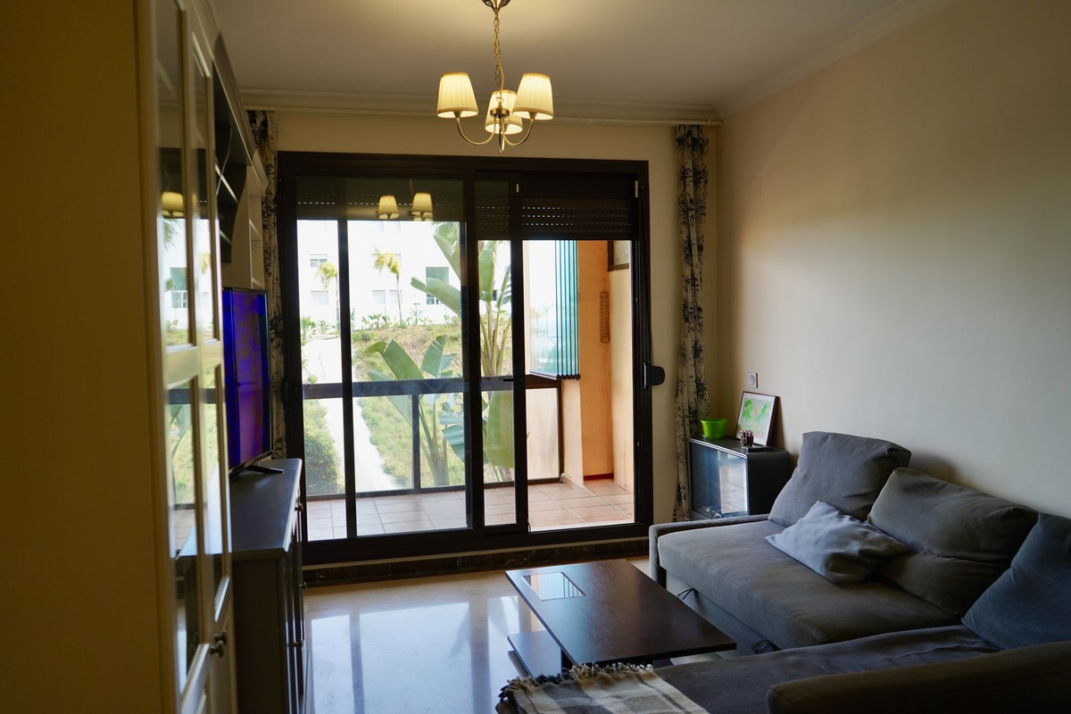 2 Bedroom Apartment in Mijas - Photo 7