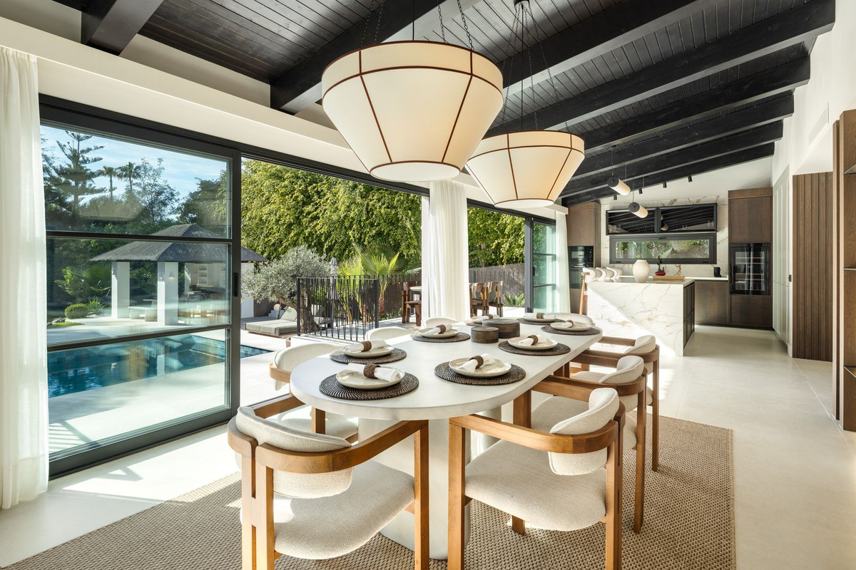 5 Bedroom Villa in Marbella - Фото 13