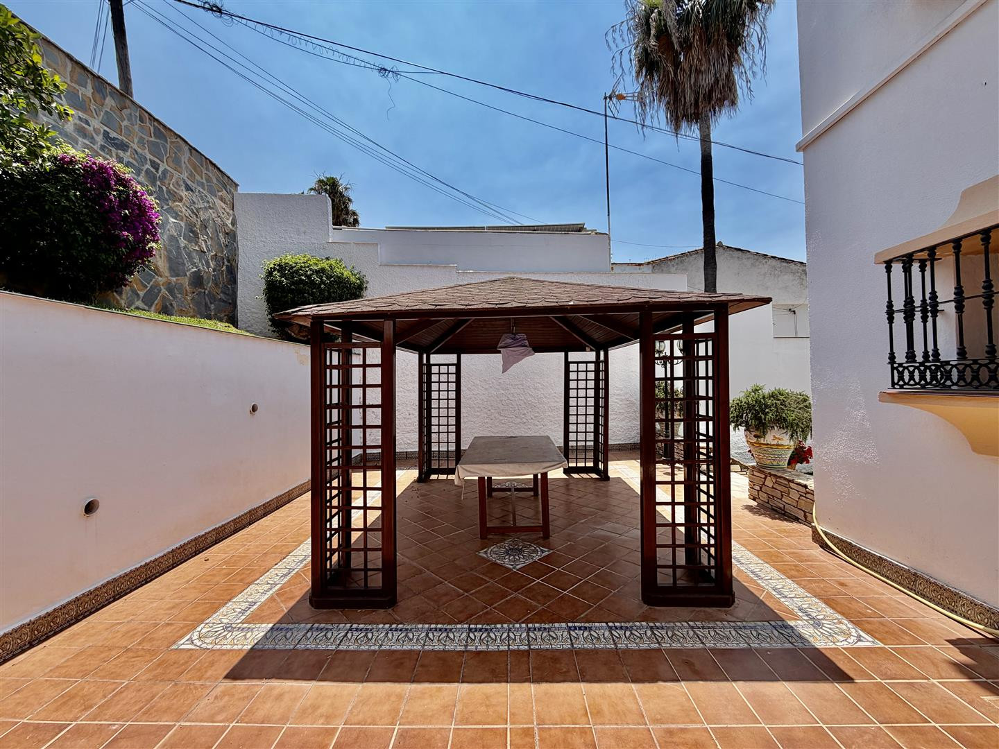 3 Bedroom Villa in Marbella - Photo 35