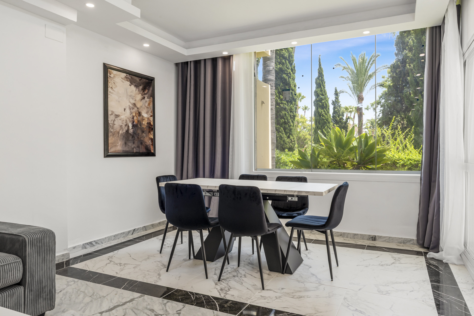 3 Bedroom Apartment in Marbella - Photo 7