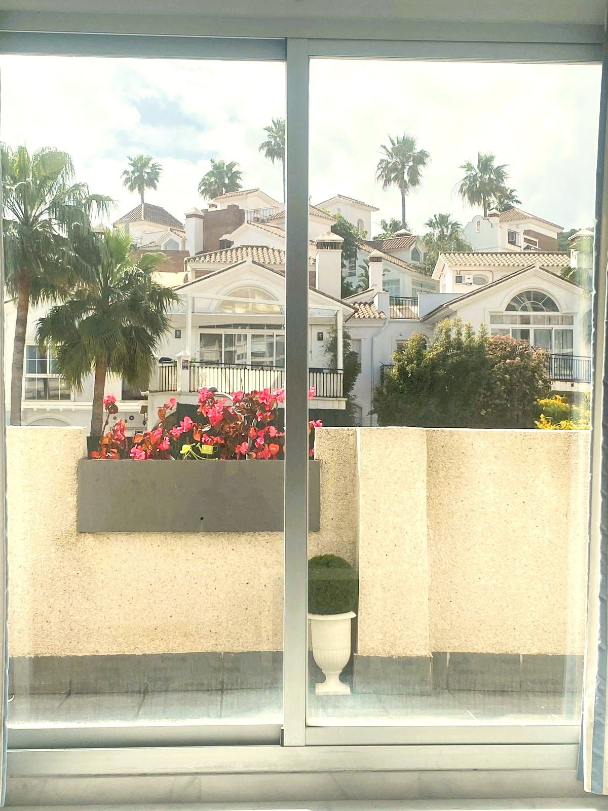 2 Bedroom Apartment in Mijas - Photo 10
