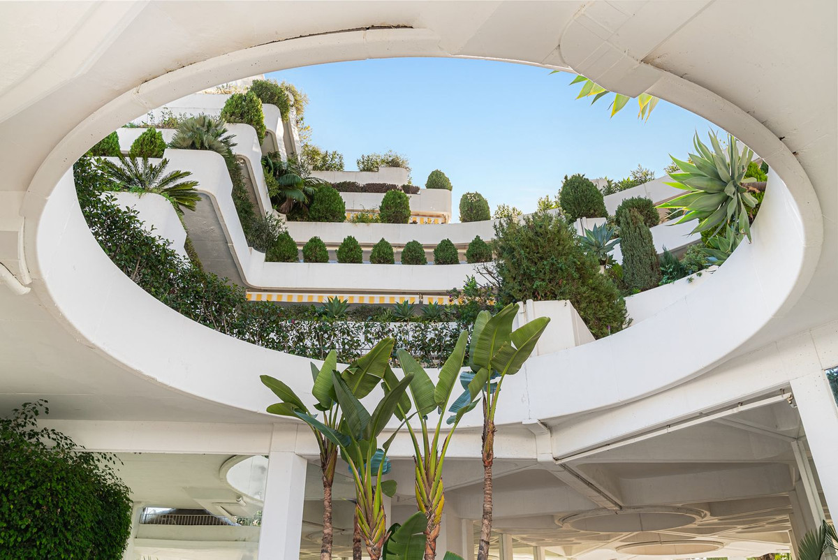 3 Bedroom Apartment in Marbella - Photo 43