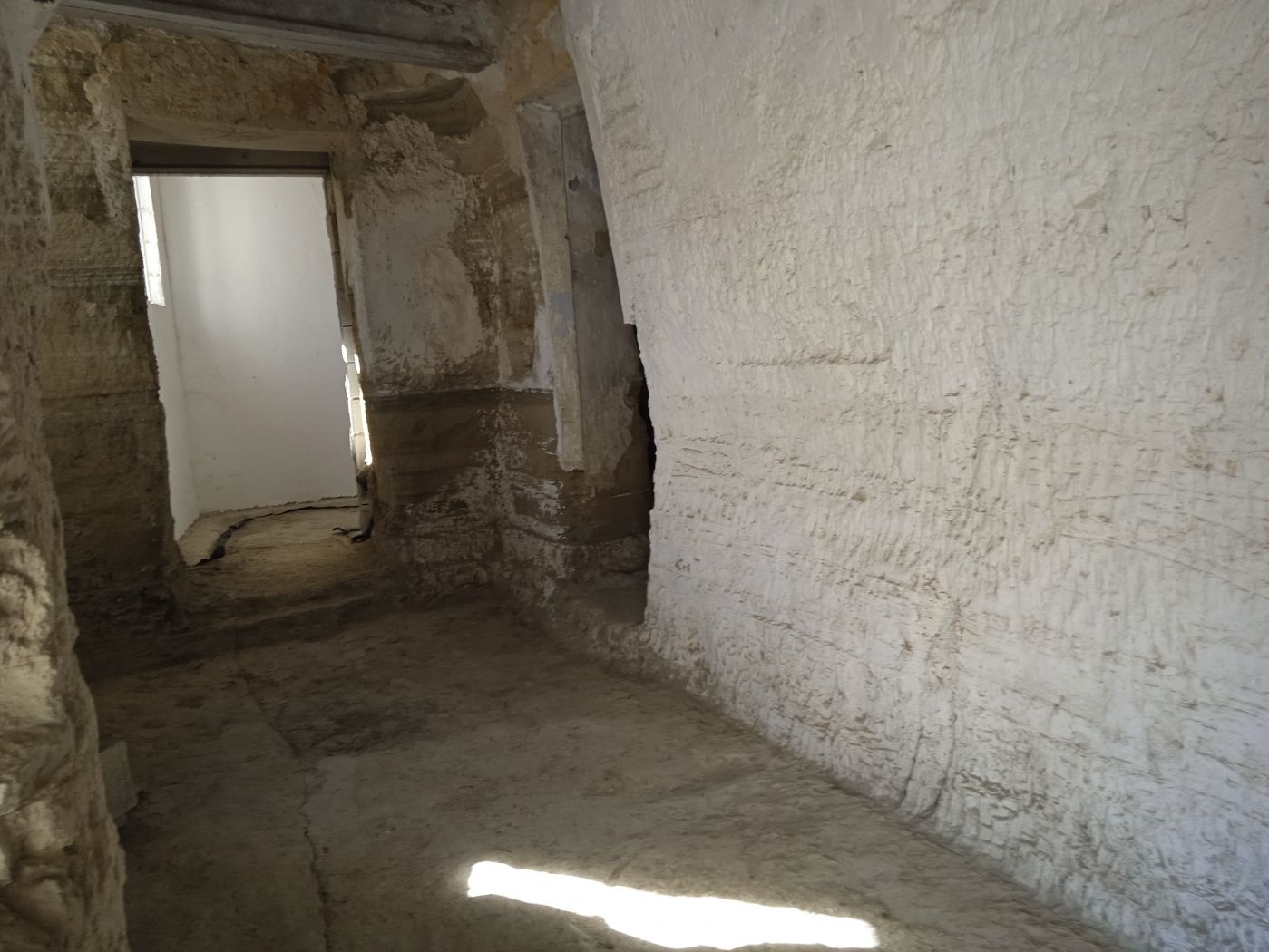 Chalet de 9 dormitorios con piscina en Granada – Foto 16