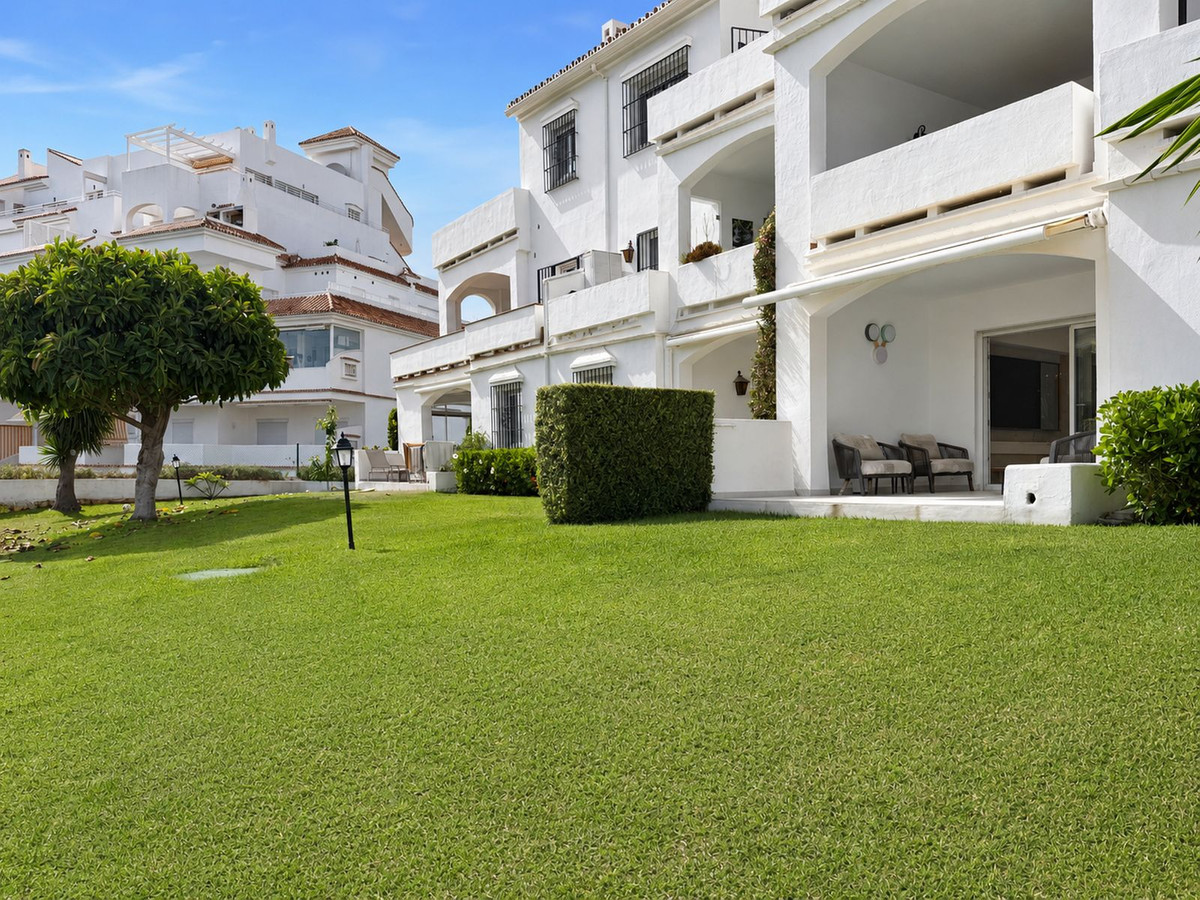 3 Bedroom Apartment in Marbella - Photo 23