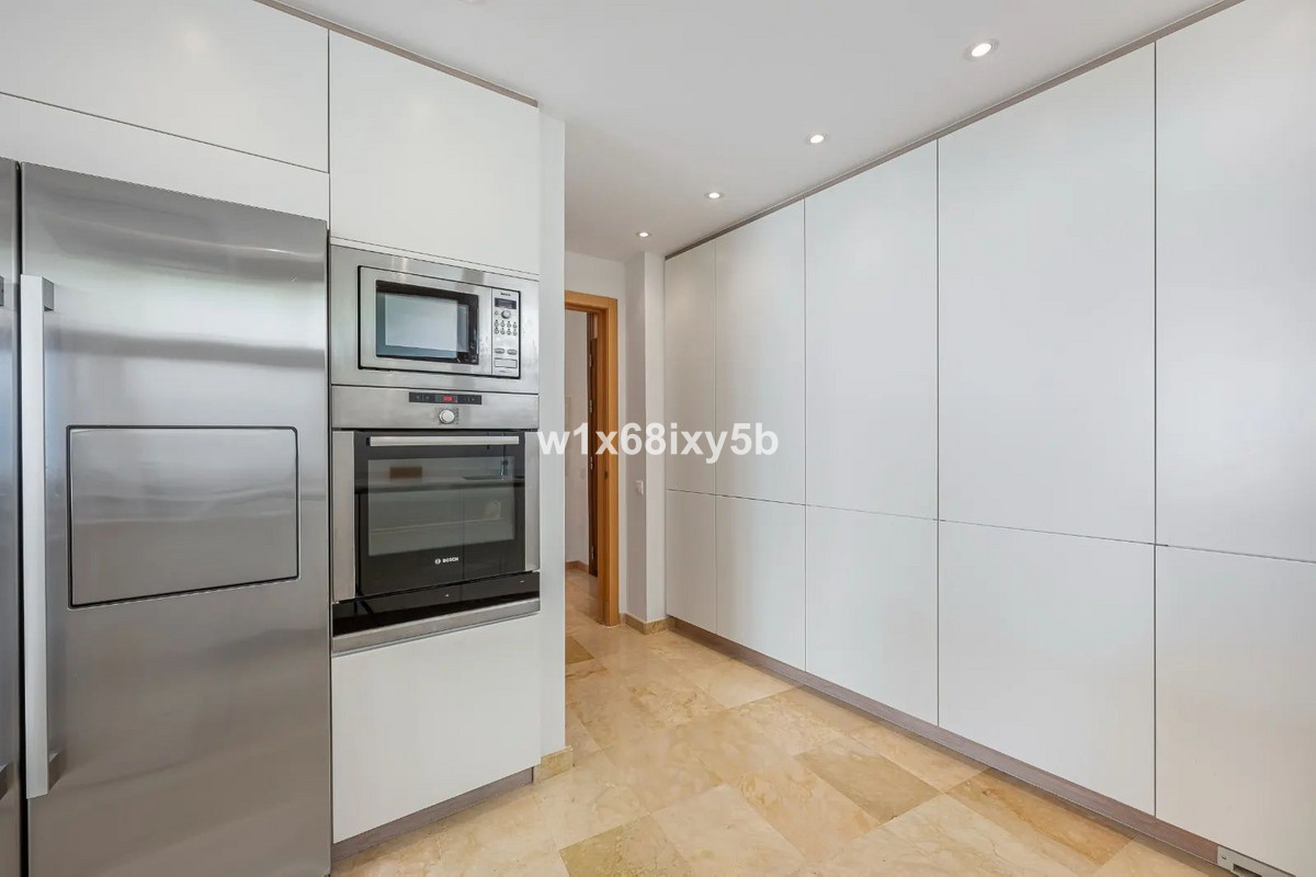 3 Bedroom Apartment in Marbella - Фото 7