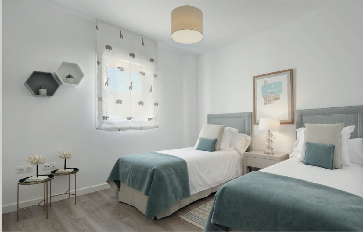 2 Bedroom Apartment in Marbella - Photo 11