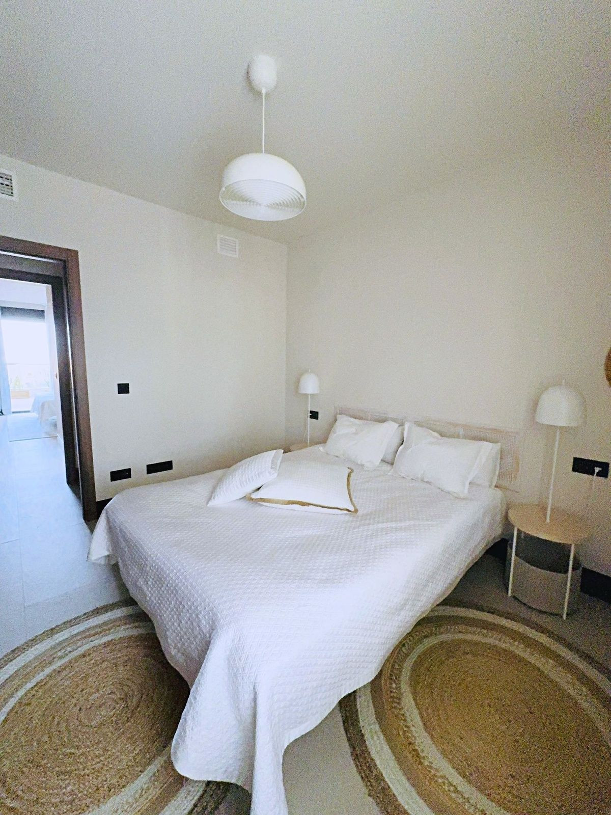 2 Bedroom Apartment in Marbella - Photo 28