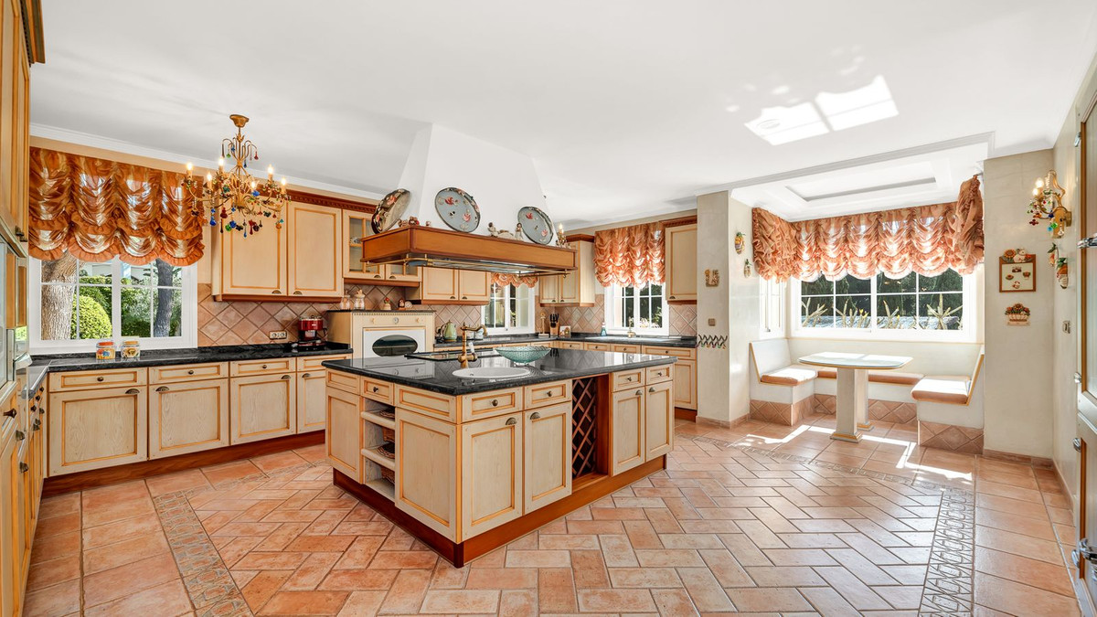 6 Bedroom Villa in Marbella - Foto 6